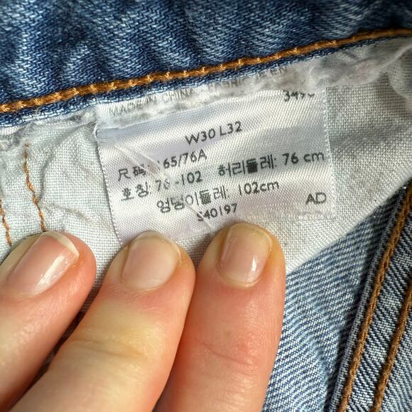 Levi’s 501 Original Fit Blue Jeans Button Fly Unisex 30x32 - Picture 10 of 10